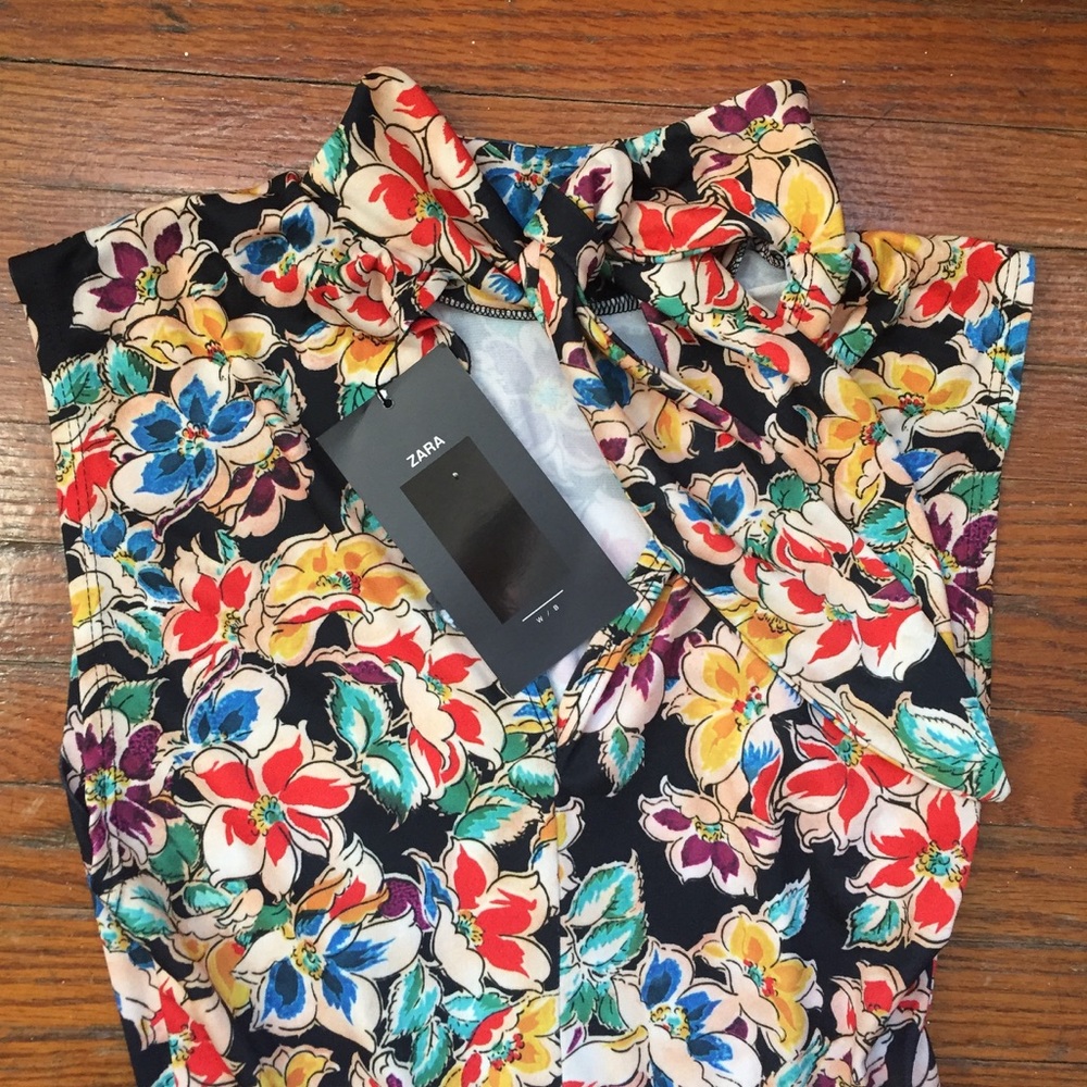 Zara size Small Black Floral Dress NWT